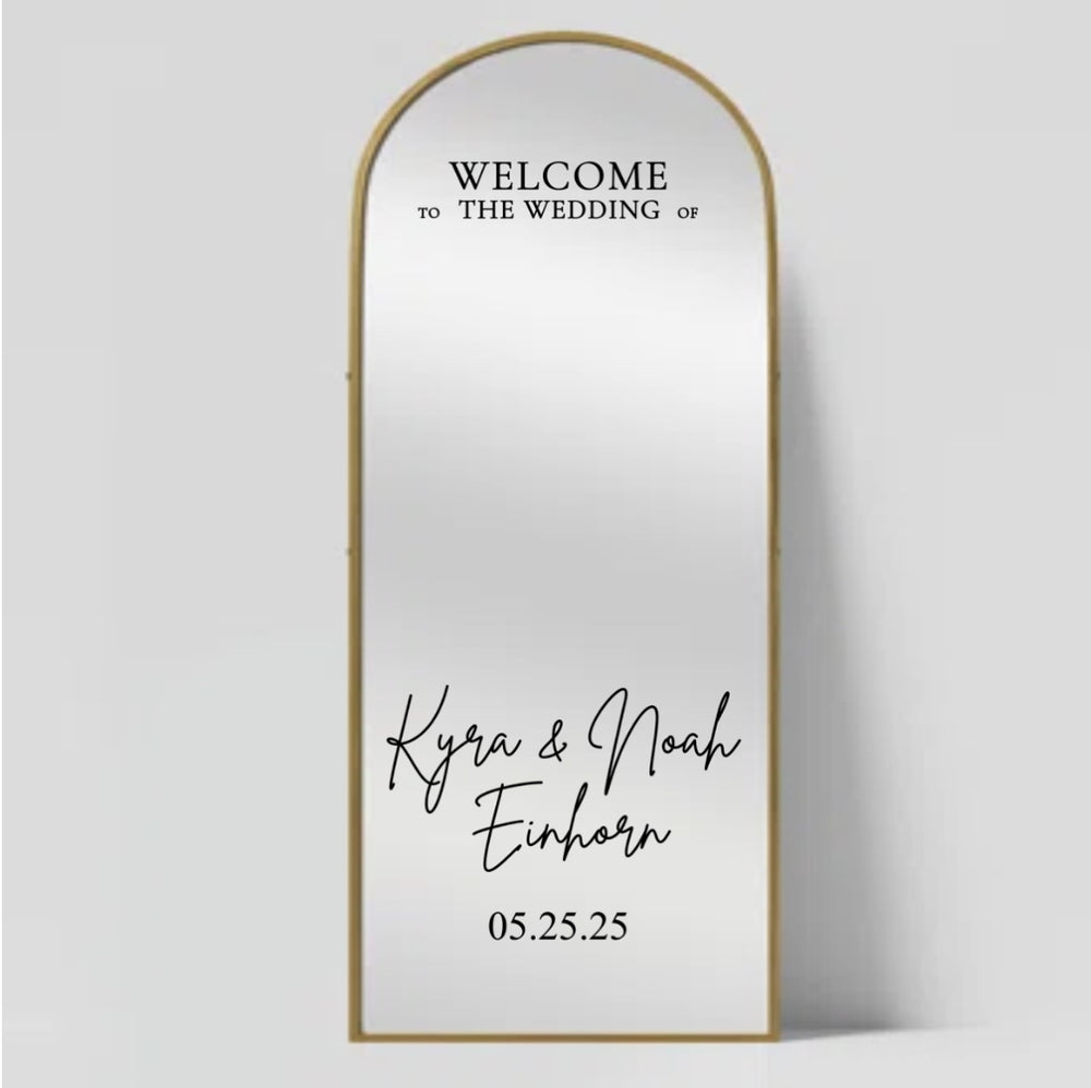 Example of Kyra and Noah welcome lettering on an arched mirror